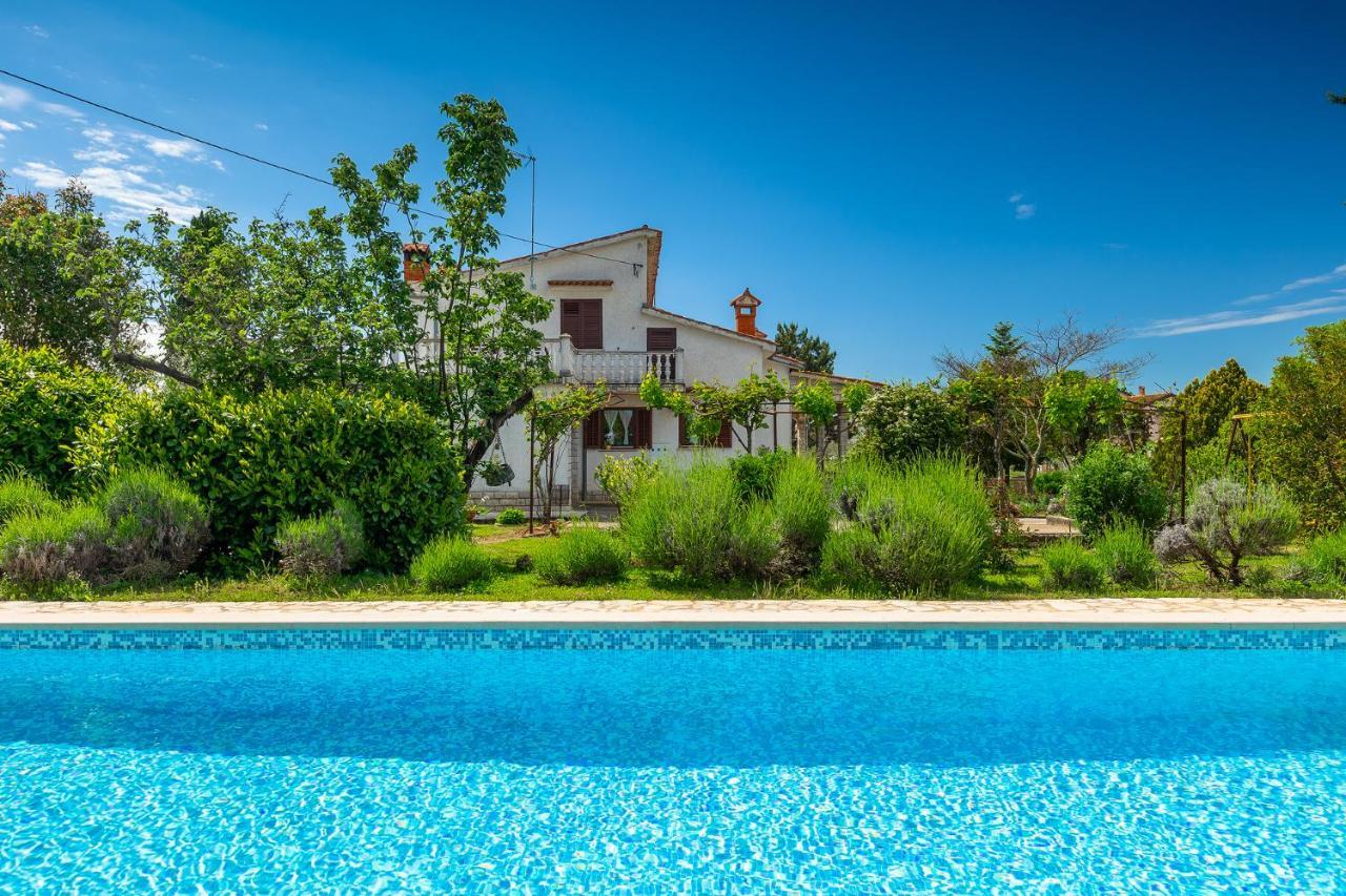 Apartmani Martina Porec Esterno foto