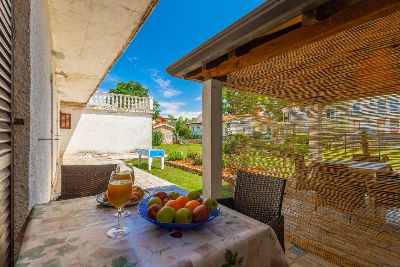 Apartmani Martina Porec Esterno foto