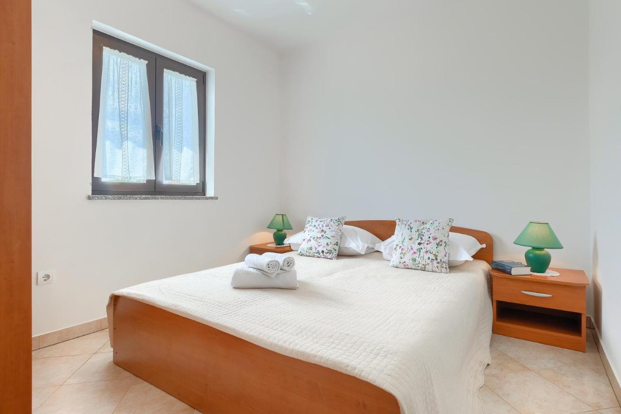 Apartmani Martina Porec Esterno foto