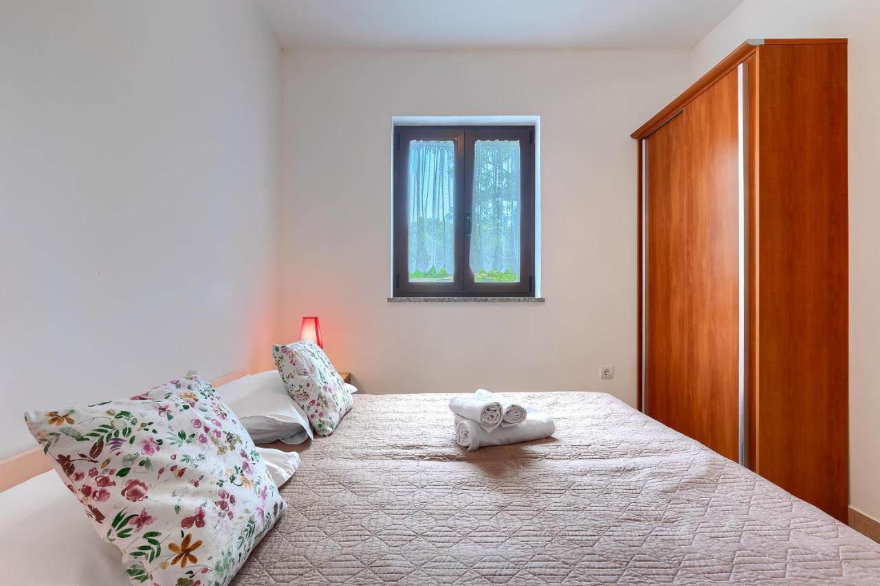 Apartmani Martina Porec Esterno foto