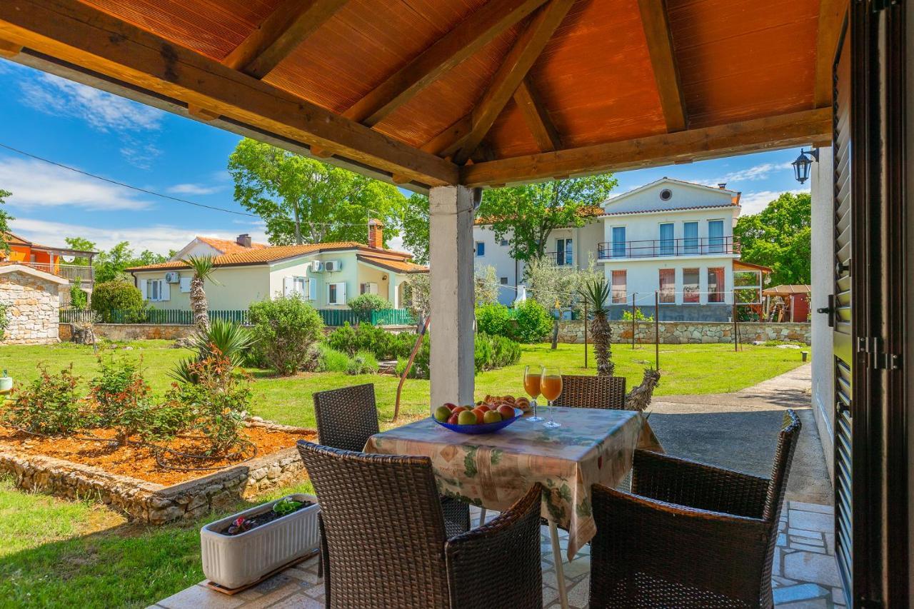Apartmani Martina Porec Esterno foto